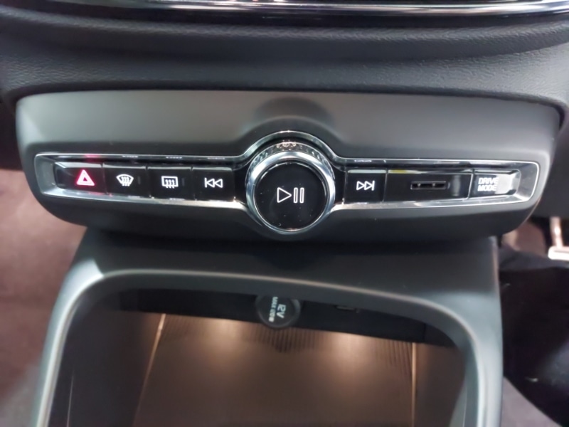 Used Volvo XC40 2019 for sale - 77922625: Photo 17