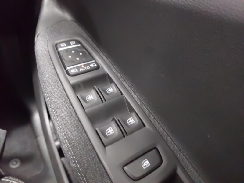 Used Renault Zoe 2022 for sale - 77816299: Photo 13