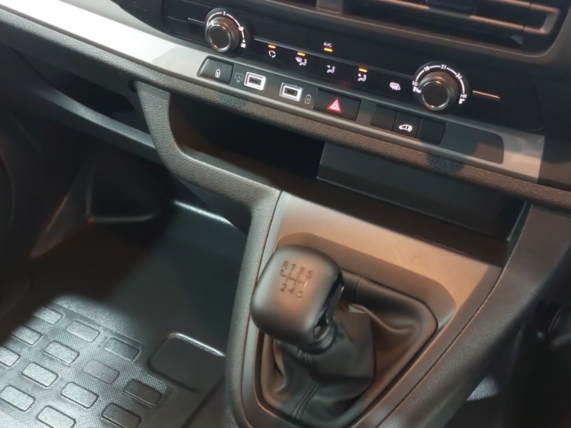 Used Peugeot Expert 2024 for sale - 76348260: Photo 17