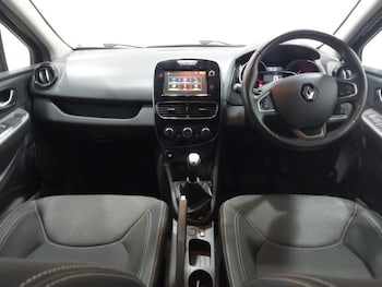 Used Renault Clio 2019 for sale - 78622052: Photo