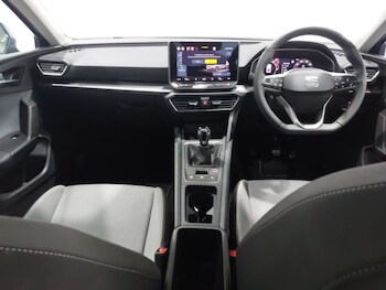 Used SEAT Leon 2024 for sale - 77304418: Photo