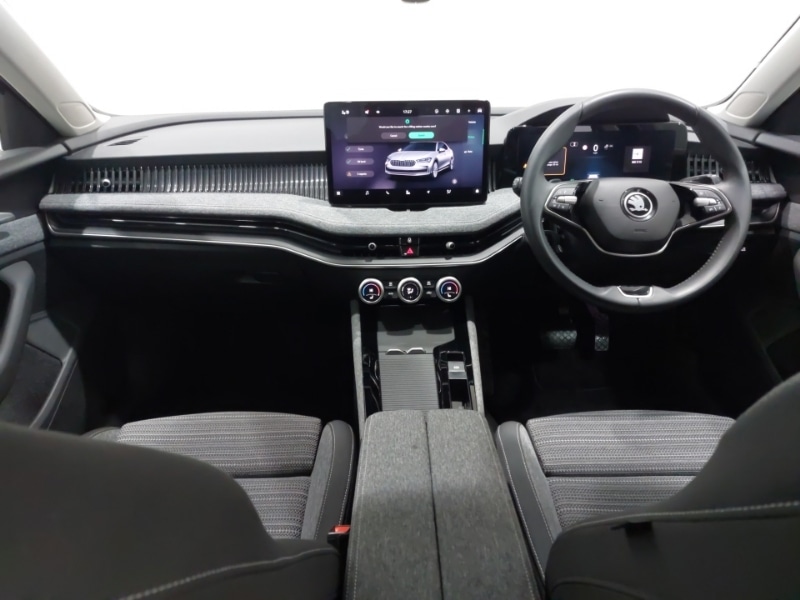 Used Skoda Superb 2024 for sale - 76940581: Photo 2