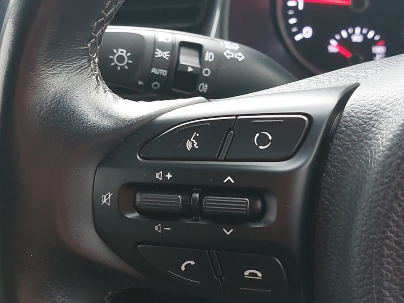 Used Kia Stonic 2019 for sale - 77256878: Photo 18