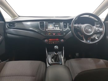 Used Kia Carens 2018 for sale - 78333544: Photo