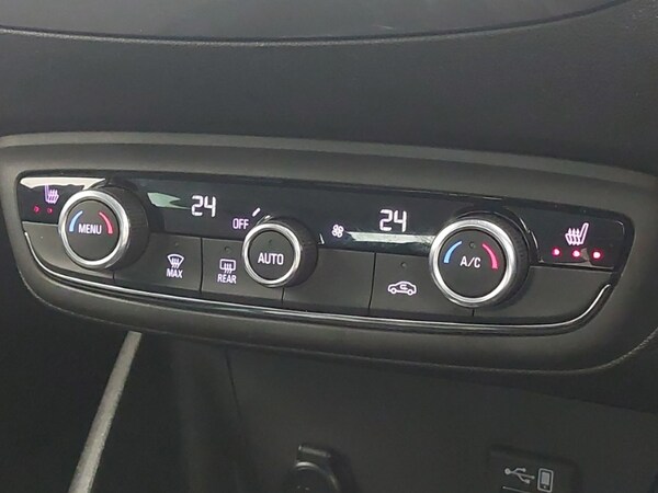 Used Vauxhall Crossland 2022 for sale - 75684241: Photo 18