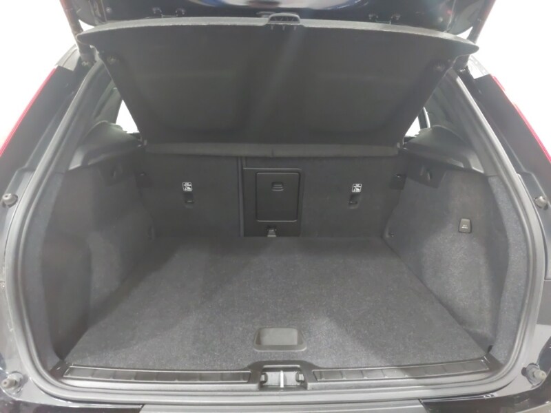 Used Volvo XC40 2023 for sale - 77503104: Photo 8