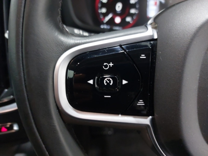 Used Volvo V60 2019 for sale - 76543655: Photo 13