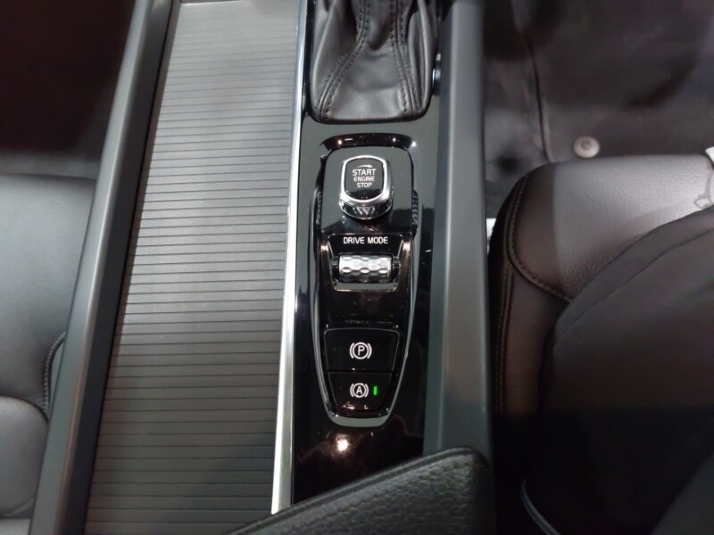 Used Volvo V60 2019 for sale - 76543655: Photo 16