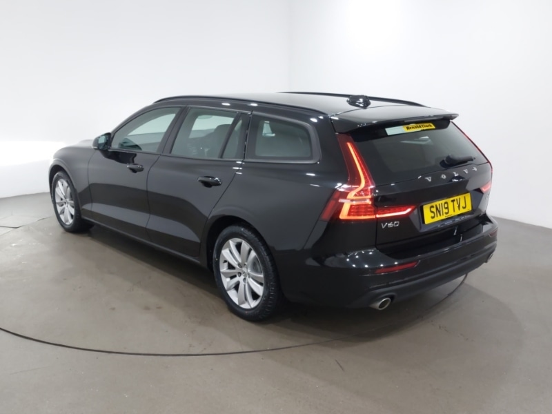 Used Volvo V60 2019 for sale - 76543655: Photo 3
