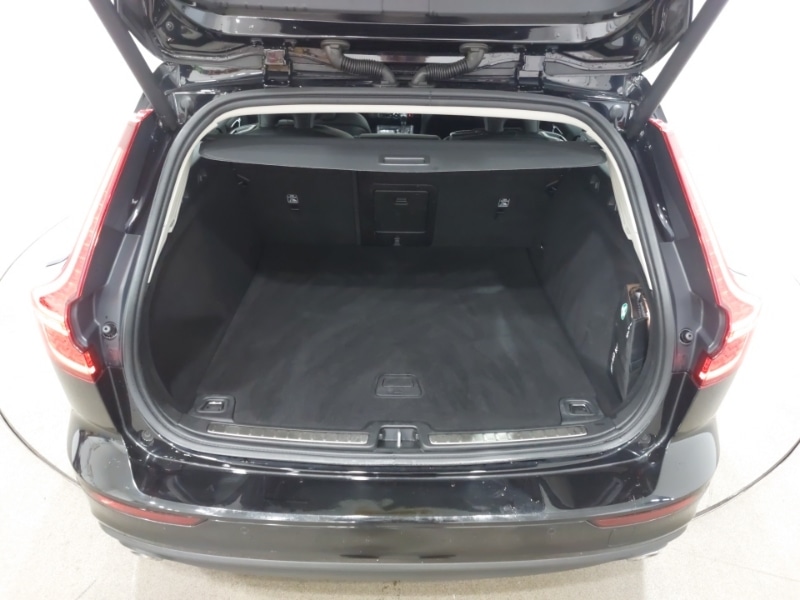 Used Volvo V60 2019 for sale - 76543655: Photo 8