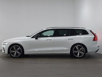 Used Volvo V60 2021 for sale - 76464961: Photo