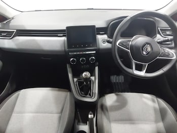 Used Renault Clio 2024 for sale - 79056317: Photo