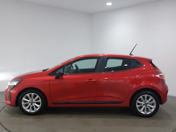 Used Renault Clio 2024 for sale - 79056317: Photo