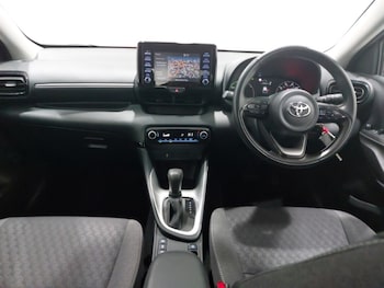 Used Toyota Yaris 2023 for sale - 79578690: Photo