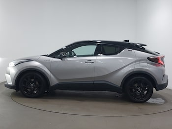 Used Toyota C-HR 2018 for sale - 77223430: Photo