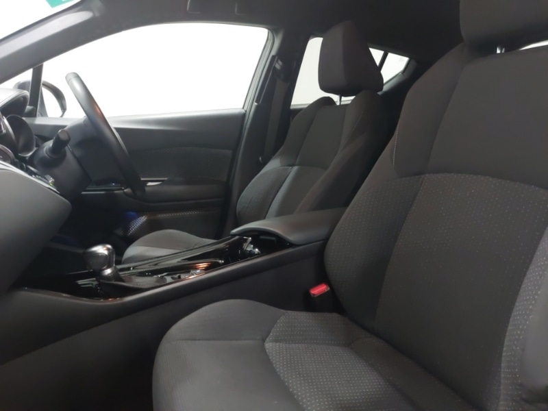 Used Toyota C-HR 2018 for sale - 77223430: Photo 5