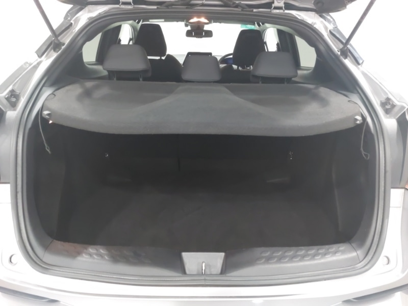 Used Toyota C-HR 2018 for sale - 77223430: Photo 8