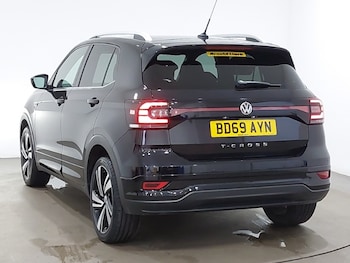Used Volkswagen T-Cross 2019 for sale - 77623781: Photo
