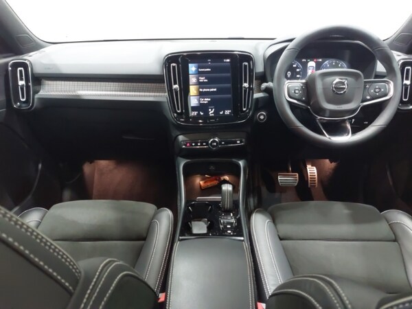 Used Volvo XC40 2022 for sale - 76199077: Photo 2