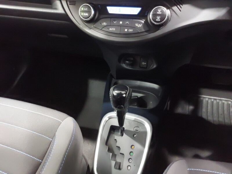 Used Toyota Yaris 2017 for sale - 77678458: Photo 12