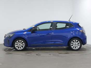 Used Renault Clio 2024 for sale - 74731515: Photo