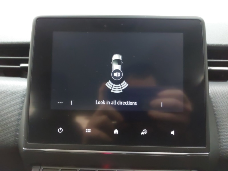 Used Renault Clio 2022 for sale - 76606240: Photo 17