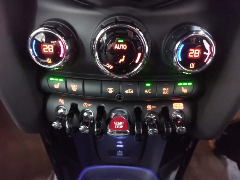 Used MINI Convertible 2023 for sale - 76656578: Photo 10