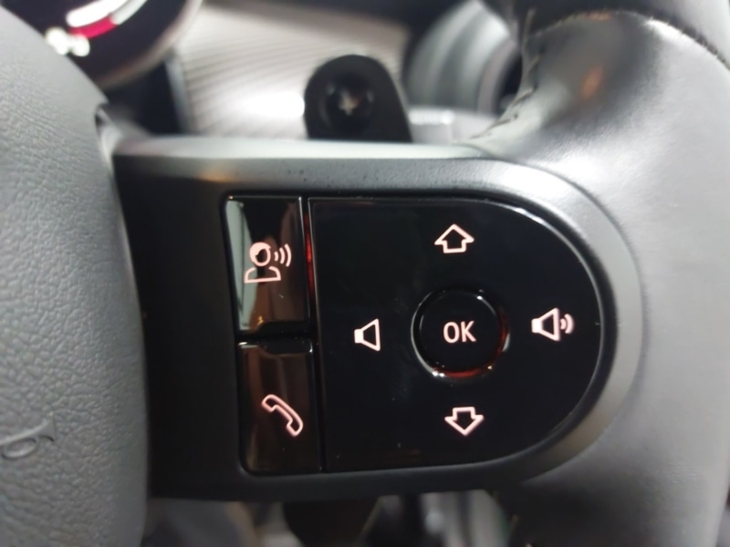 Used MINI Convertible 2023 for sale - 76656578: Photo 13