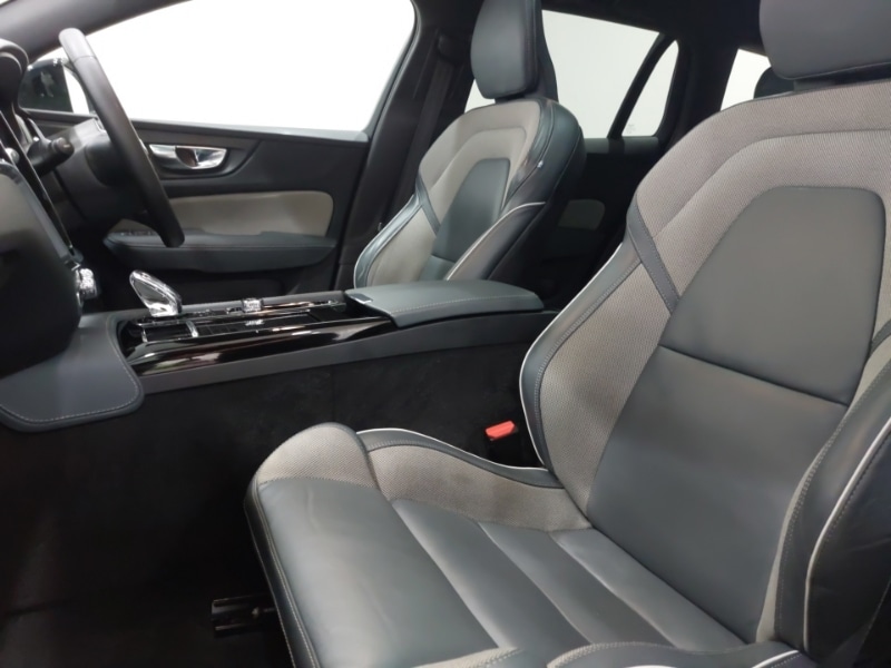 Used Volvo V60 2022 for sale - 77273156: Photo 5