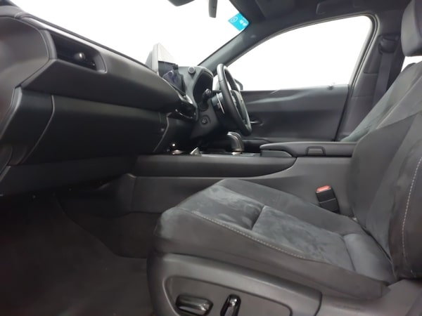 Used Lexus UX 2024 for sale - 76264867: Photo 5
