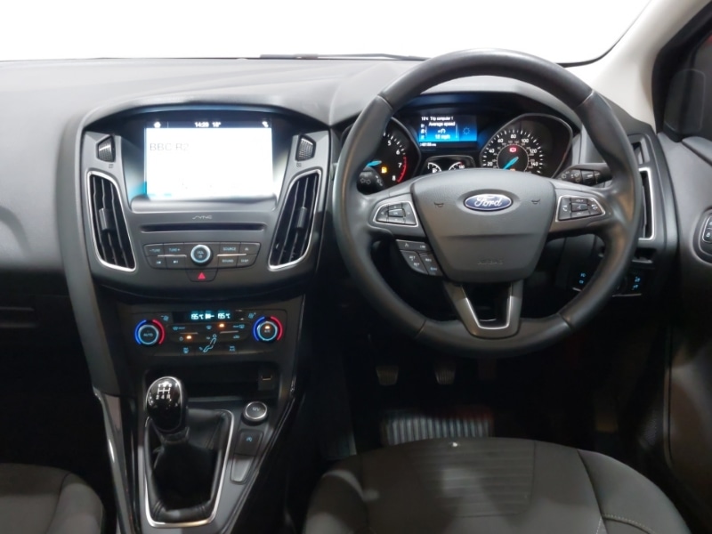 Used Ford Focus 2017 for sale - 76589432: Photo 11