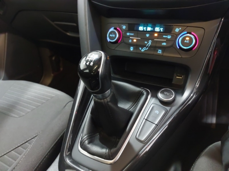 Used Ford Focus 2017 for sale - 76589432: Photo 12