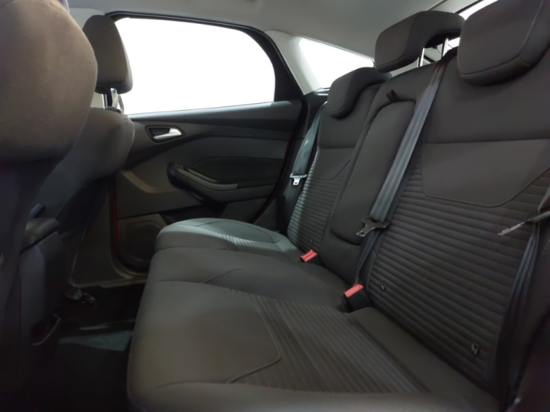 Used Ford Focus 2017 for sale - 76589432: Photo 6