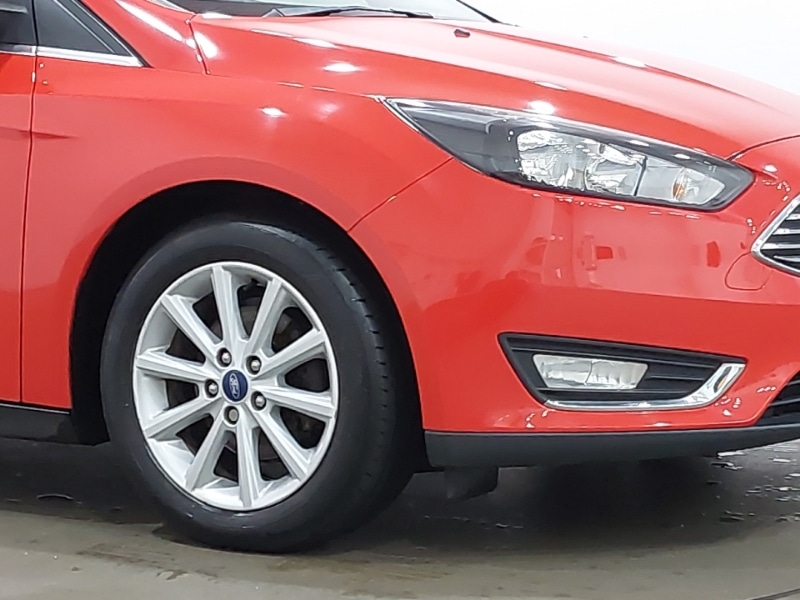 Used Ford Focus 2017 for sale - 76589432: Photo 9