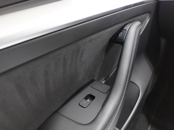 Used Tesla Model 3 2022 for sale - 76233332: Photo 16