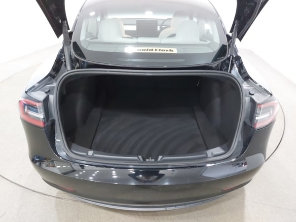 Used Tesla Model 3 2022 for sale - 76233332: Photo 8