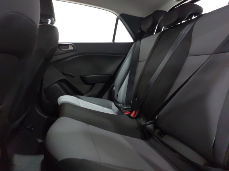 Used Hyundai i20 2017 for sale - 77047063: Photo 6