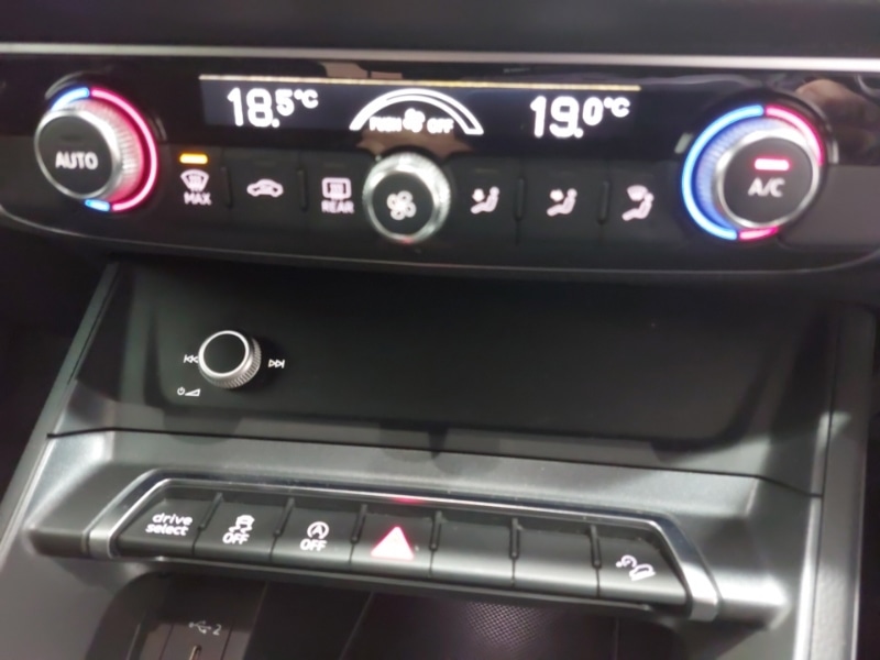Used Audi Q3 2021 for sale - 76052010: Photo 15