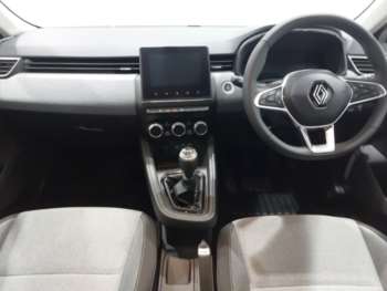 Used Renault Clio 2024 for sale - 74652568: Photo