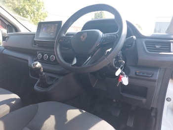 Used Renault Trafic 2024 for sale - 79505952: Photo