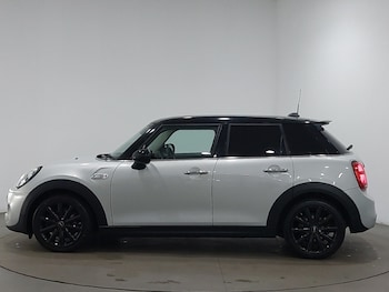 Used MINI Cooper 2019 for sale - 78837601: Photo