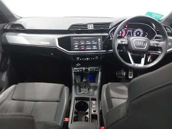 Used Audi Q3 2020 for sale - 75476335: Photo