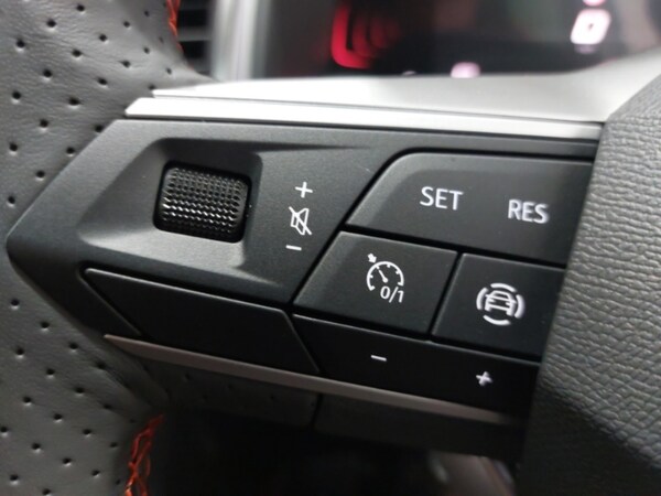 Used SEAT Ateca 2024 for sale - 75640604: Photo 12