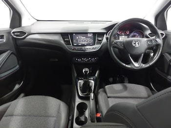 Used Vauxhall Crossland 2021 for sale - 76121033: Photo 2