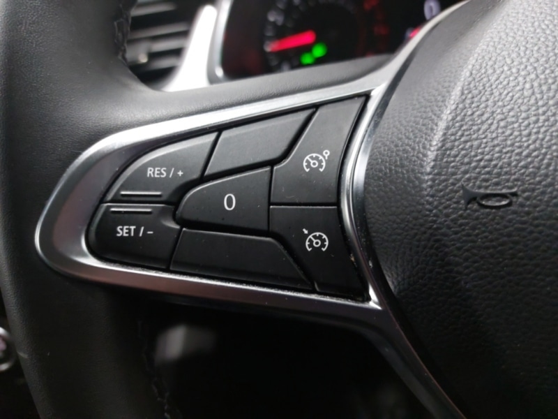 Used Renault Captur 2023 for sale - 77678451: Photo 15