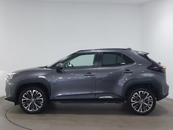 Used Toyota Yaris Cross 2023 for sale - 79356351: Photo