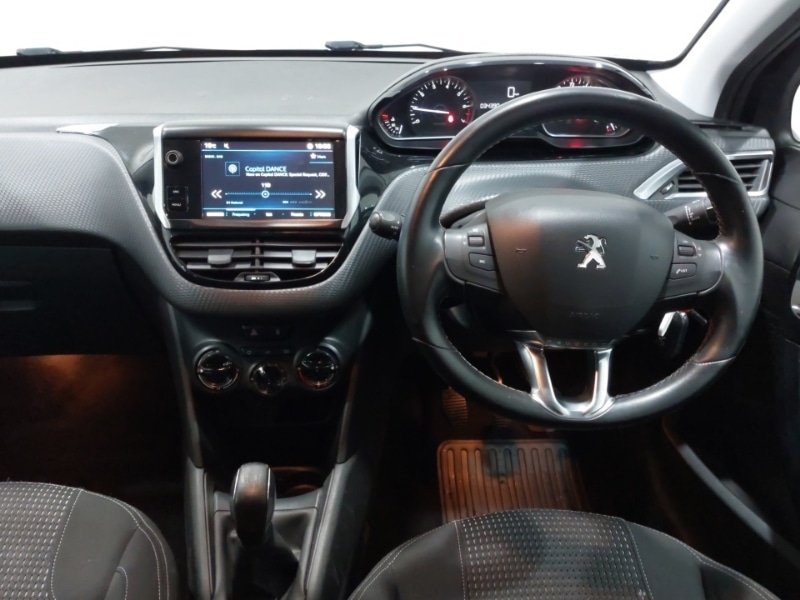 Used Peugeot 208 2018 for sale - 76397483: Photo 10