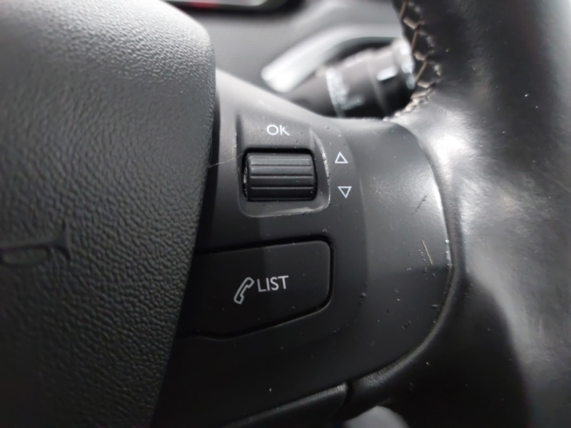 Used Peugeot 208 2018 for sale - 76397483: Photo 14