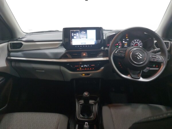 Used Suzuki Swift 2024 for sale - 74636562: Photo 2