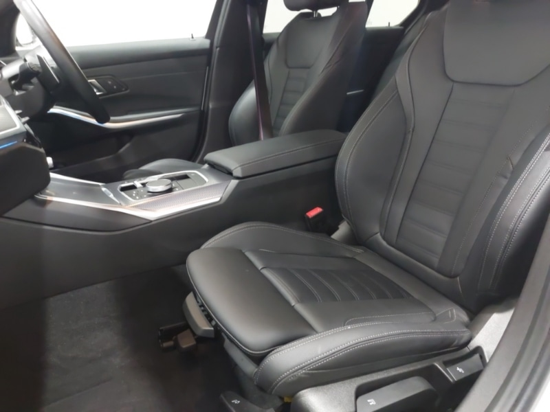 Used BMW 3 Series 2024 for sale - 76335850: Photo 5